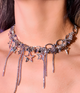 Collar elegante con estrellas y cadenas para mujer